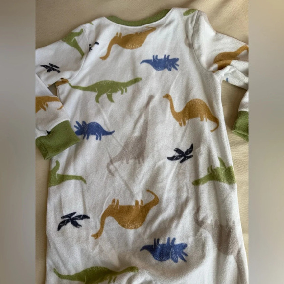 Bundle of dinosaur footed pajamas - Picture 2 of 13